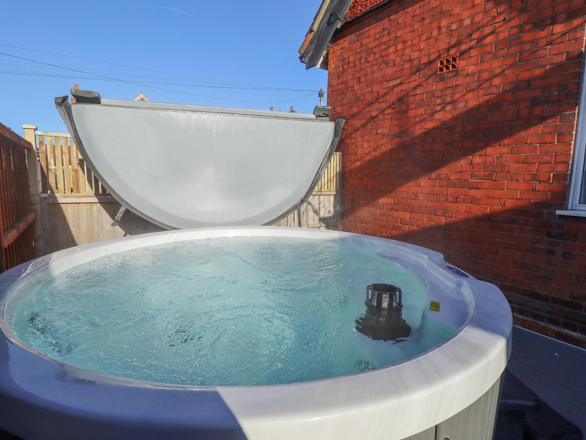 Caxton House Villa Skegness Exterior photo